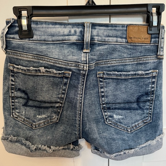 Set of 2 size 0 American Eagle shorts - Picture 2 of 10